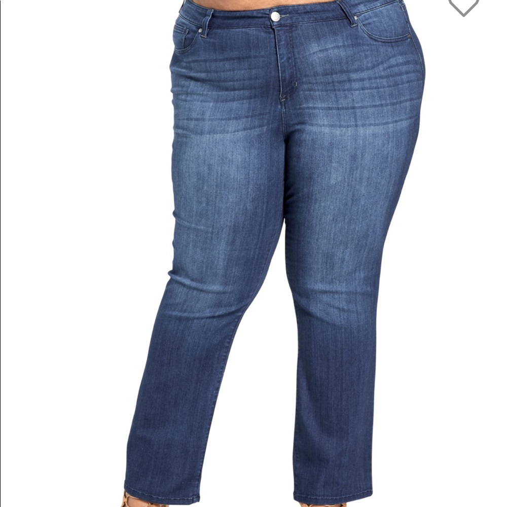 Molly&Isadora, Greenwich Bootcut Jean, 24